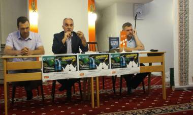 Džemat Putiš: Promocija knjige "U potrazi za svetim"