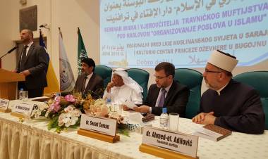 U Bugojnu održana tribina "Organizovanje poslova u duhu islama"