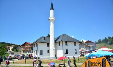 Otvorena novoizgrađena džamija u naselju Karalinka kod Bugojna