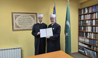 Glavnom imamu MIZ Busovača dr. hfz. Adnanu-ef. Srebrenici produžen mandat na nove četiri godine.