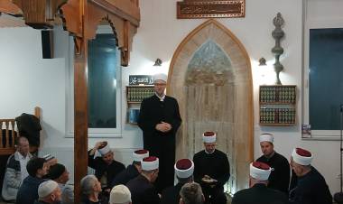 U Putišu (Stara džamija) održan centralni mevlud povodom Lejletul Mi'radža
