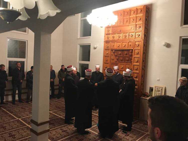 Mevludski program u mesdžidu u Pezićima
