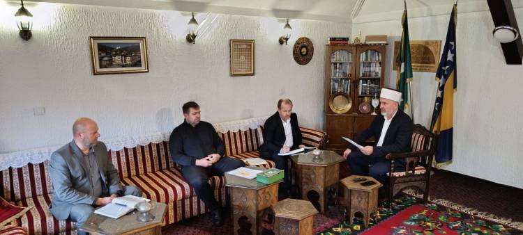 Sjednica Muftijstva travničkog: hfz. dr. Adnan-ef. Srebrenica najbolji muallim na Muftiluku
