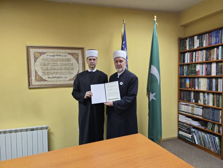 Glavnom imamu MIZ Busovača dr. hfz. Adnanu-ef. Srebrenici produžen mandat na nove četiri godine.